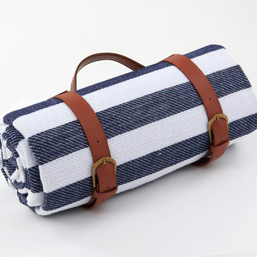 ROLL UP PICNIC BLANKET (BLUE-WHITE)