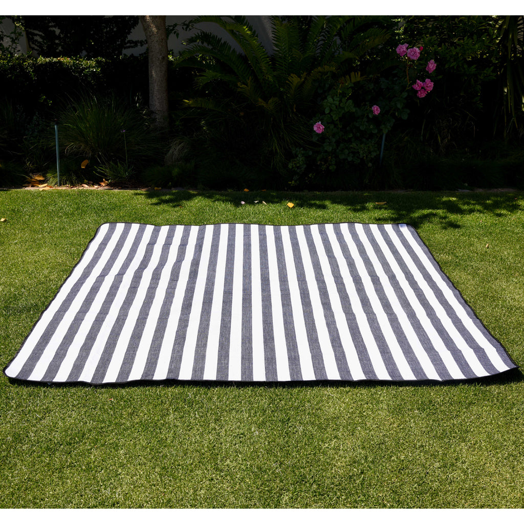 ROLL UP PICNIC BLANKET (BLUE-WHITE)