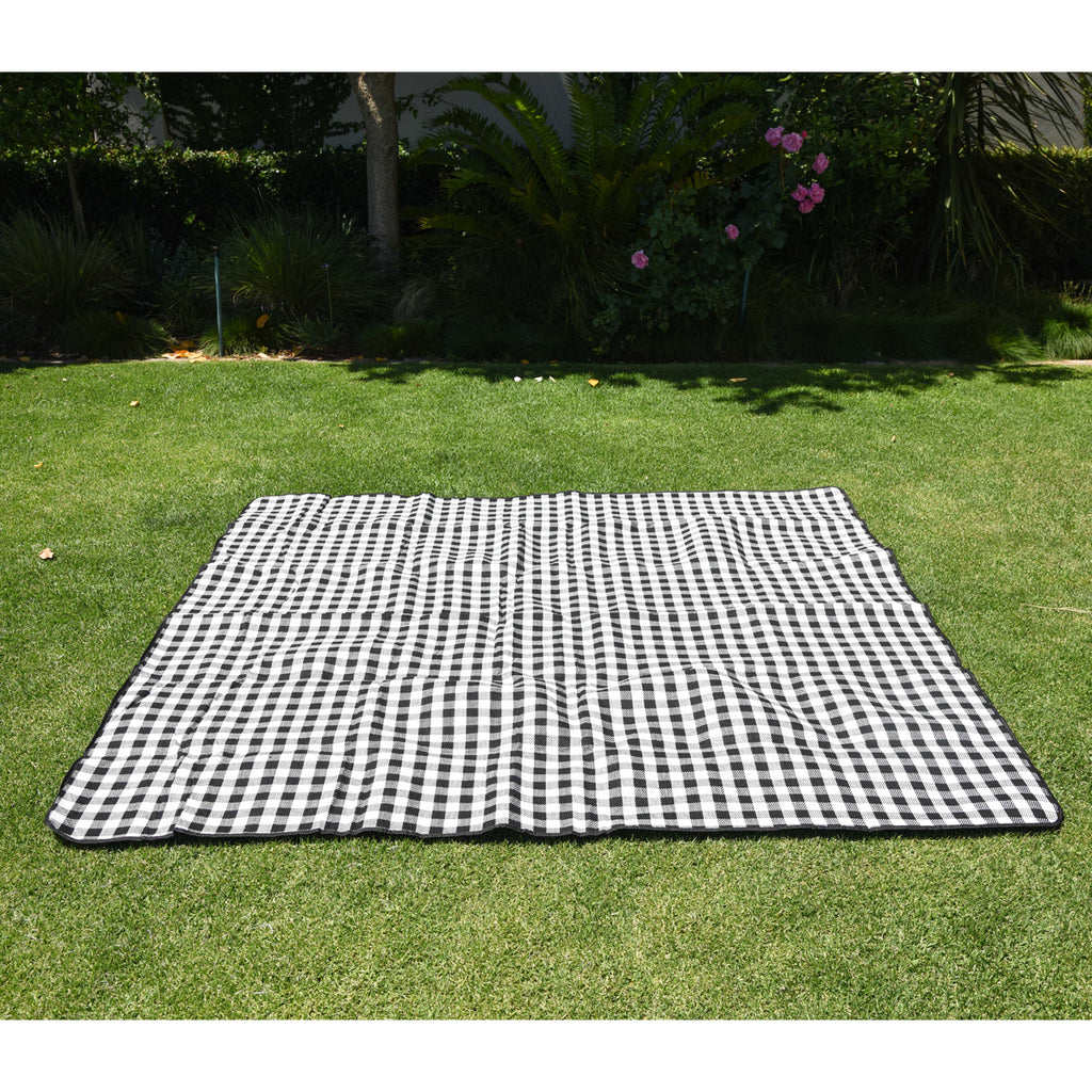 ROLL UP PICNIC BLANKET (BLACK-WHITE)