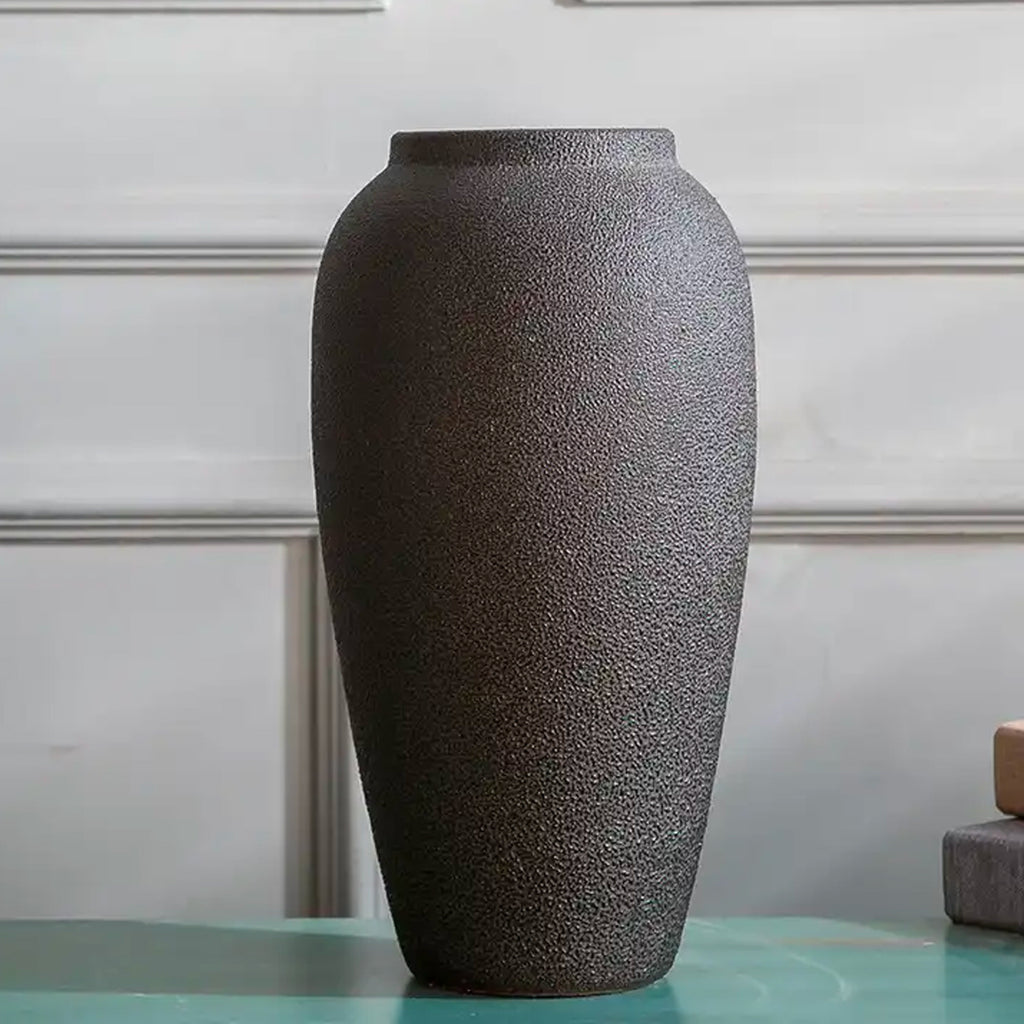 CERAMIC BLACK VASE (LARGE)