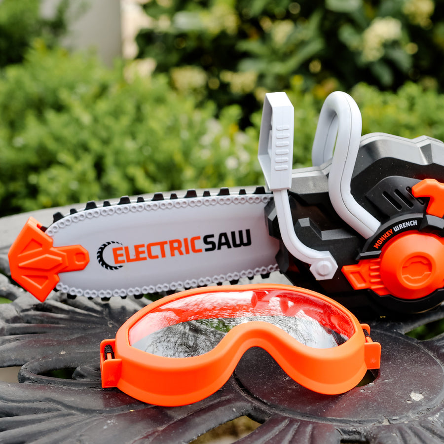 TOY CHAINSAW SET WITH GOGGLES