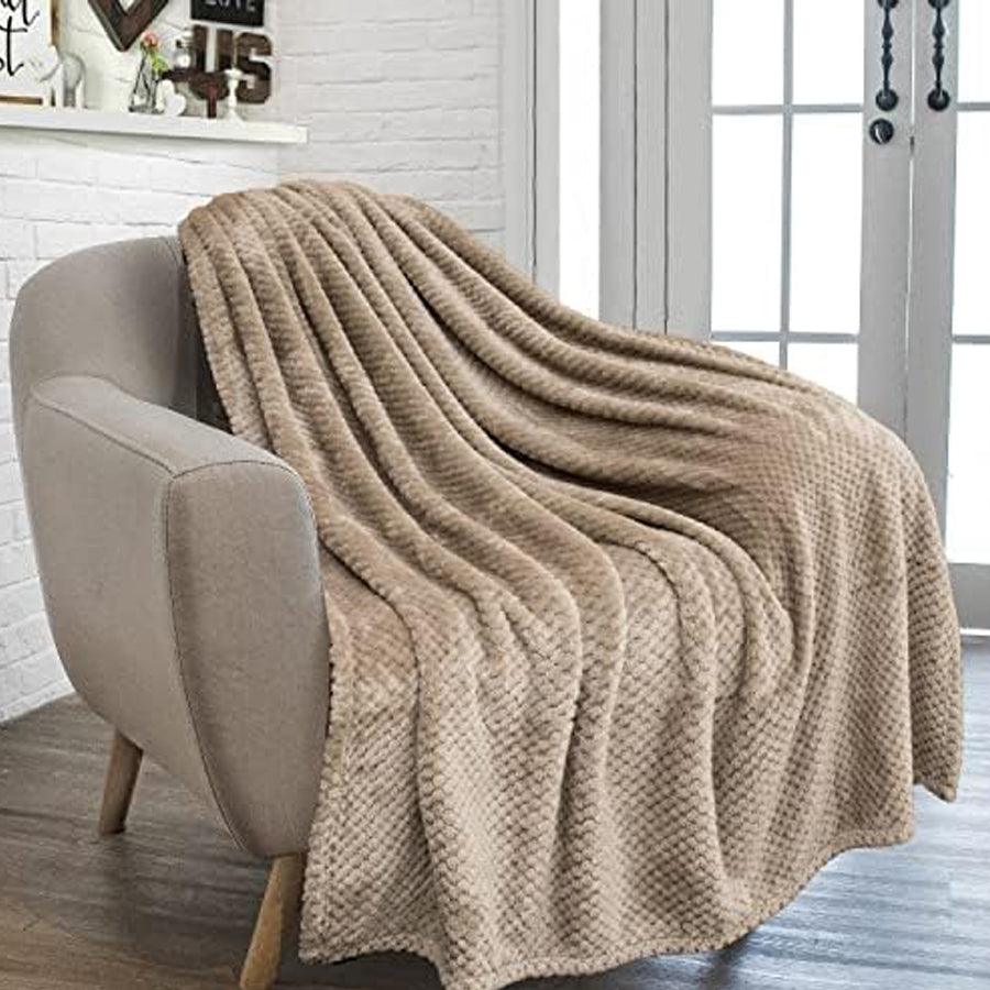 FAUX SUPER SOFT FLEECE BLANKET (150 X 200CM)