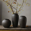 CERAMIC BLACK VASE (MEDIUM)