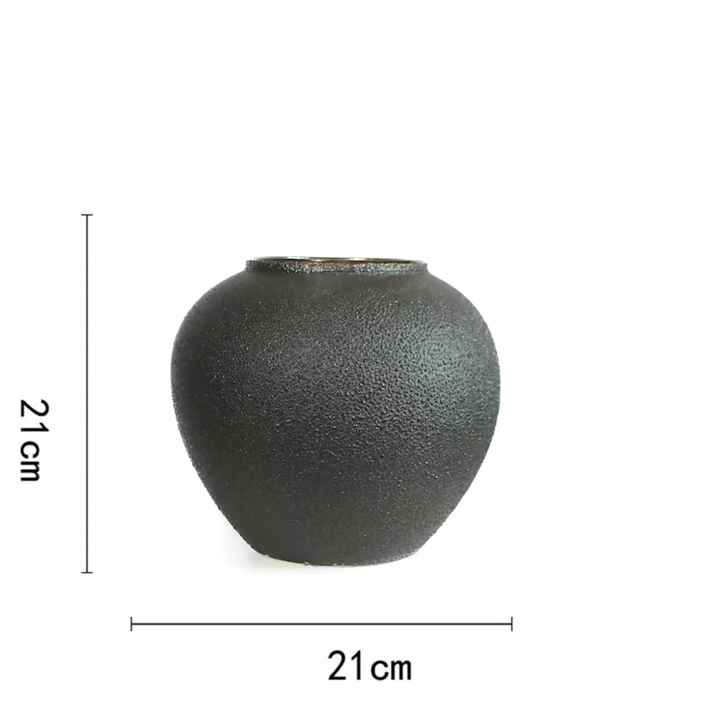 CERAMIC BLACK VASE (SMALL)